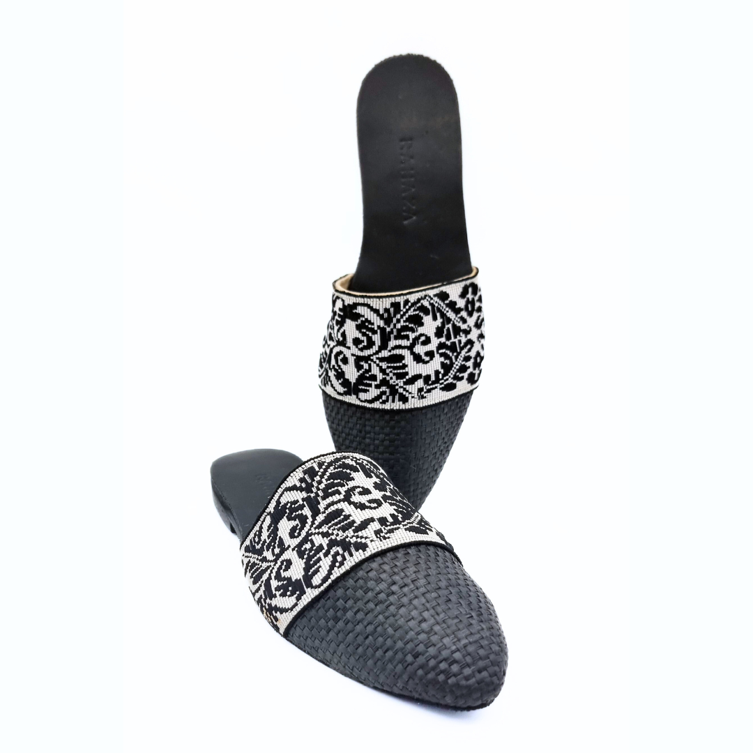 Amelia Flat Mules – Stylish & Comfortable Everyday Slip-Ons for Women