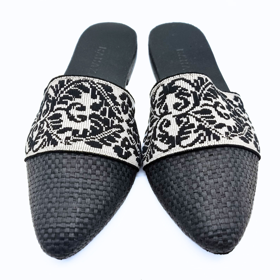 Amelia Flat Mules – Stylish & Comfortable Everyday Slip-Ons for Women