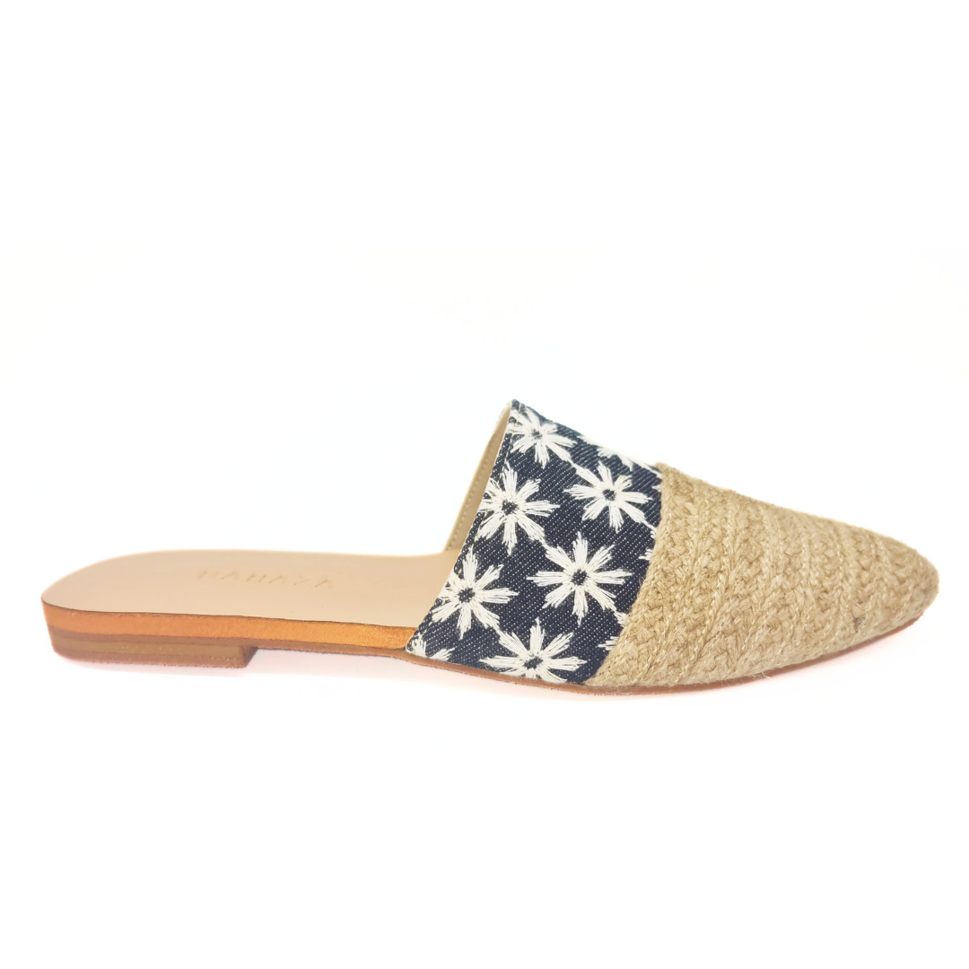 Daisy Flat Mules – Chic & Comfortable Women's Slip-On Shoes