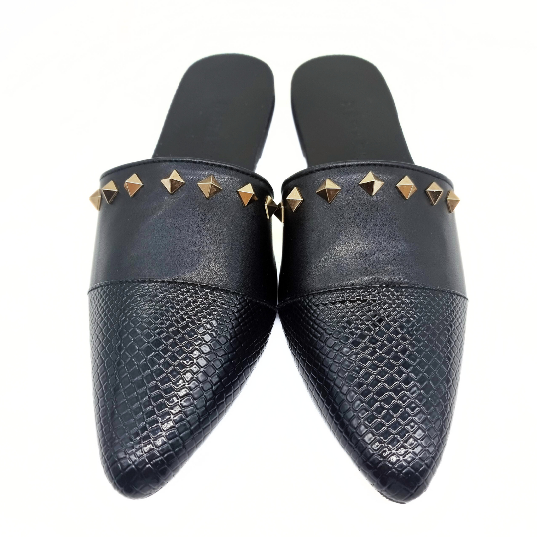 Gwen Flat Mules – Chic & Comfortable Women's Slip-On Shoes