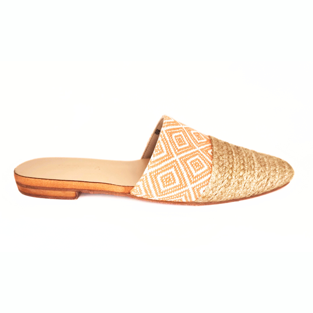 Peach Flat Mules – Elegant & Comfortable Women's Slip-On Shoes